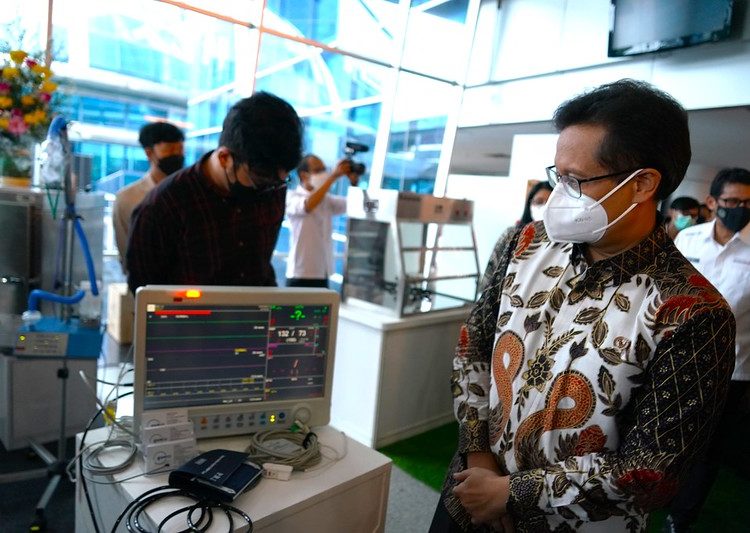 Belanja alat kesehatan dalam negeri