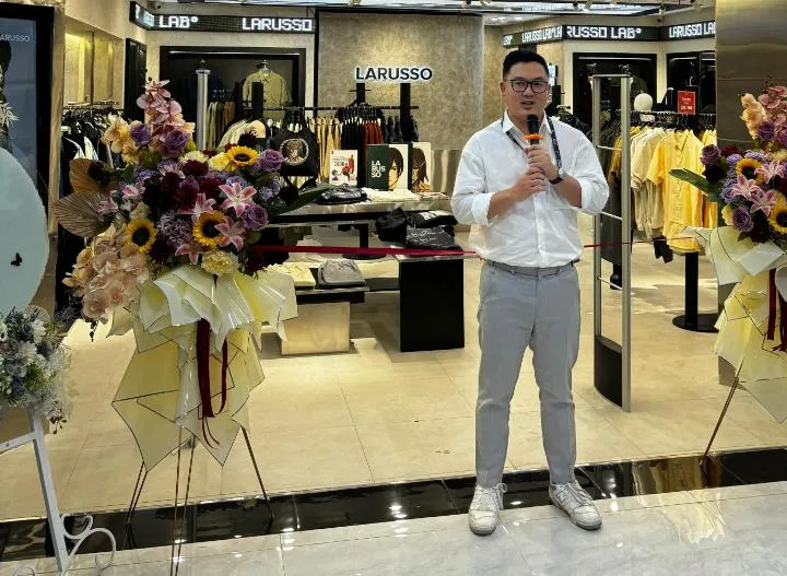 Larusso di Plaza Aceh