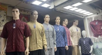 Tren Baju Koko Lebaran 2024: Kemko dan Motif Batik Jadi Pilihan Utama di Pasar Tanah Abang