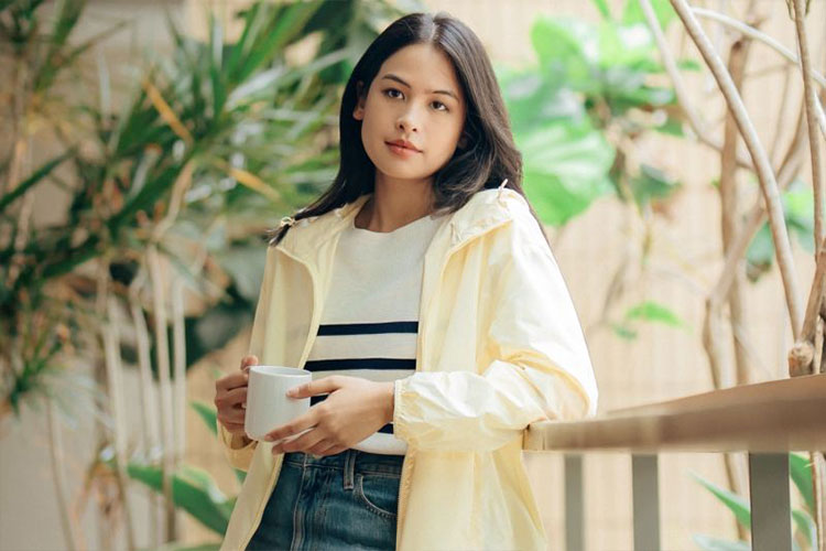 Trik Fashion Maudy Ayunda