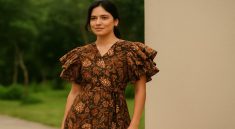 The Charm of Ruffled Batik Sleeves A Feminine Touch for Modern Style