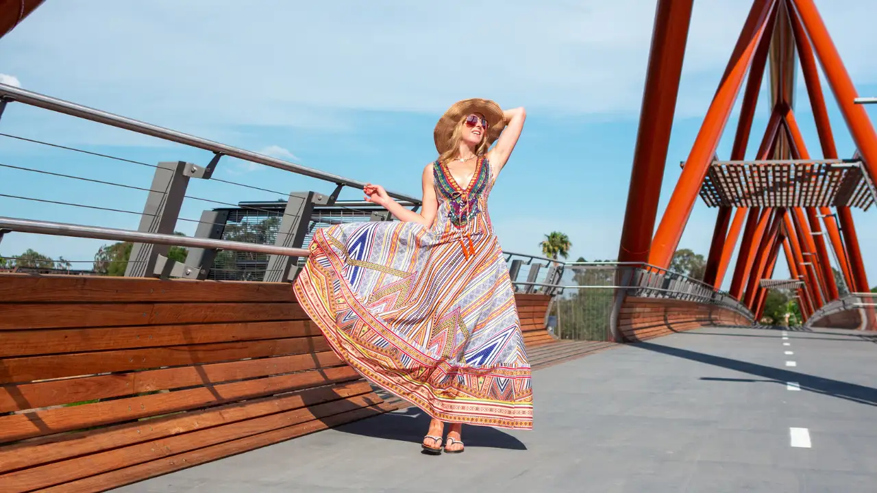 The Maxi Dress as a Timeless Expression of Identity in Fashion